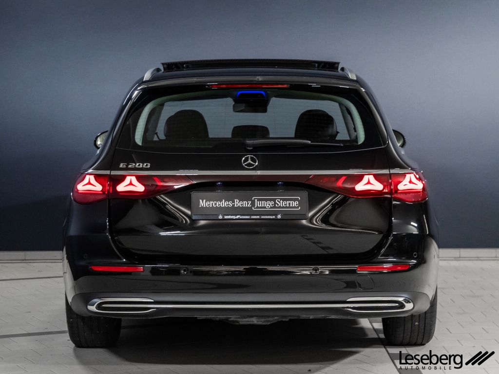 Mercedes-Benz E 200 2025