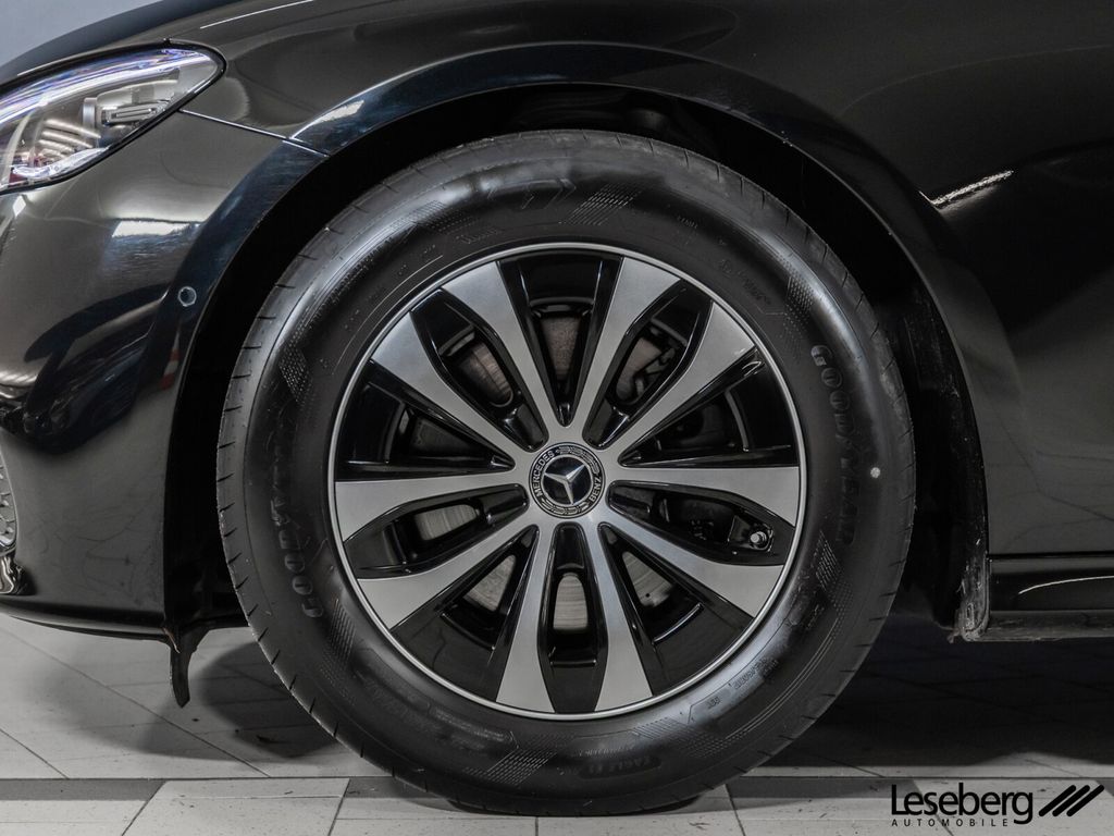 Mercedes-Benz E 200 2025