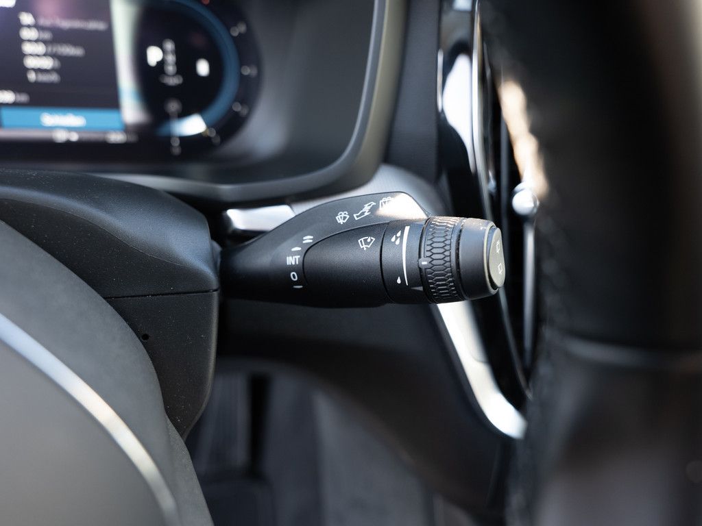 Volvo V60 Cross Country 2023