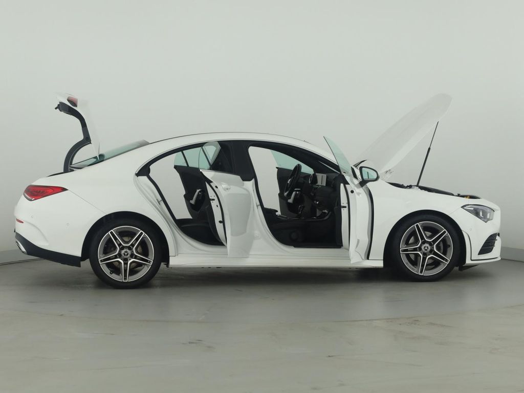 Mercedes-Benz CLA 200 2021