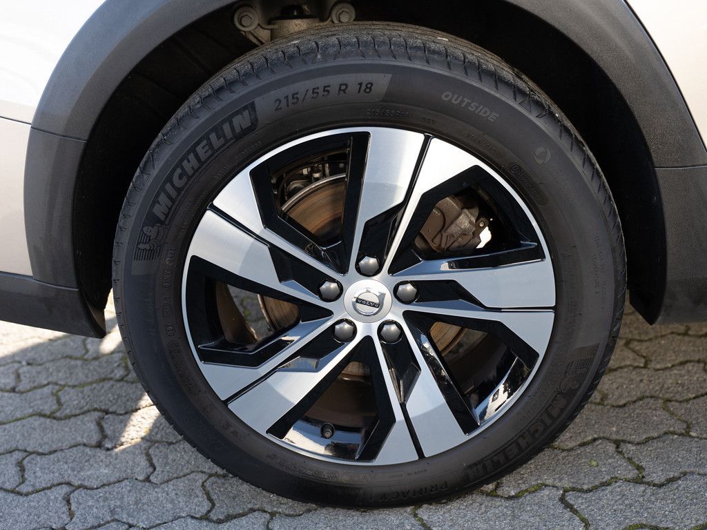 Volvo V60 Cross Country 2023