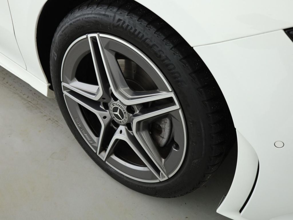 Mercedes-Benz CLA 200 2021