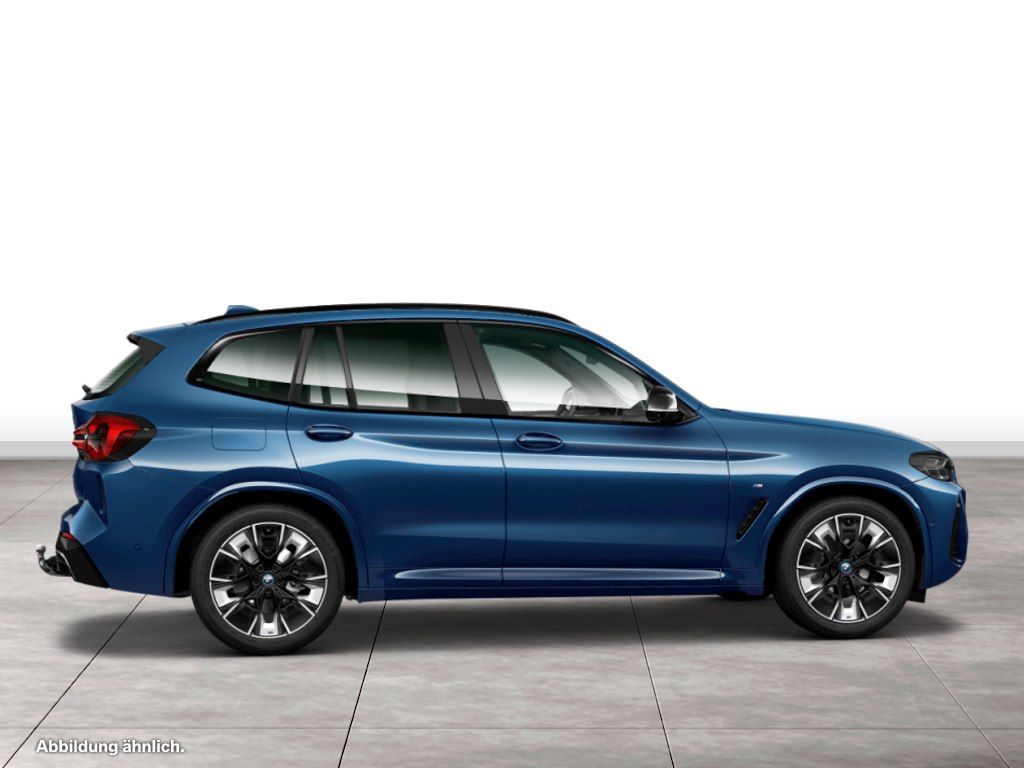 BMW iX3 2023