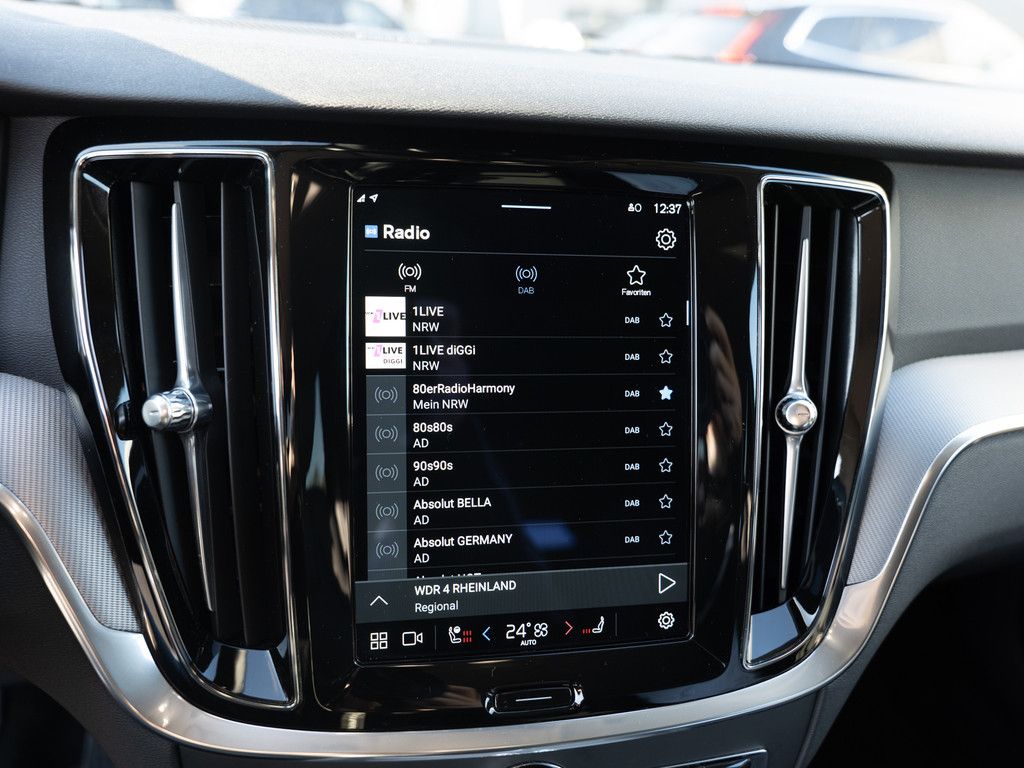 Volvo V60 Cross Country 2023