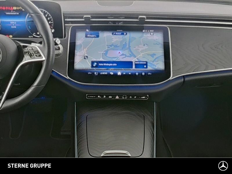 Mercedes-Benz E 300 2025