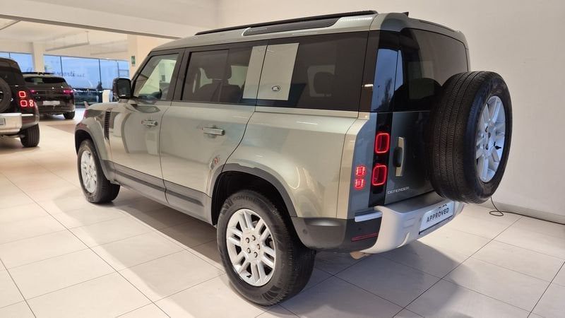 Land Rover Defender 2021
