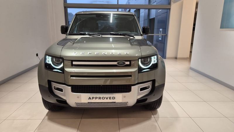 Land Rover Defender 2021