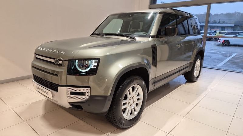 Land Rover Defender 2021