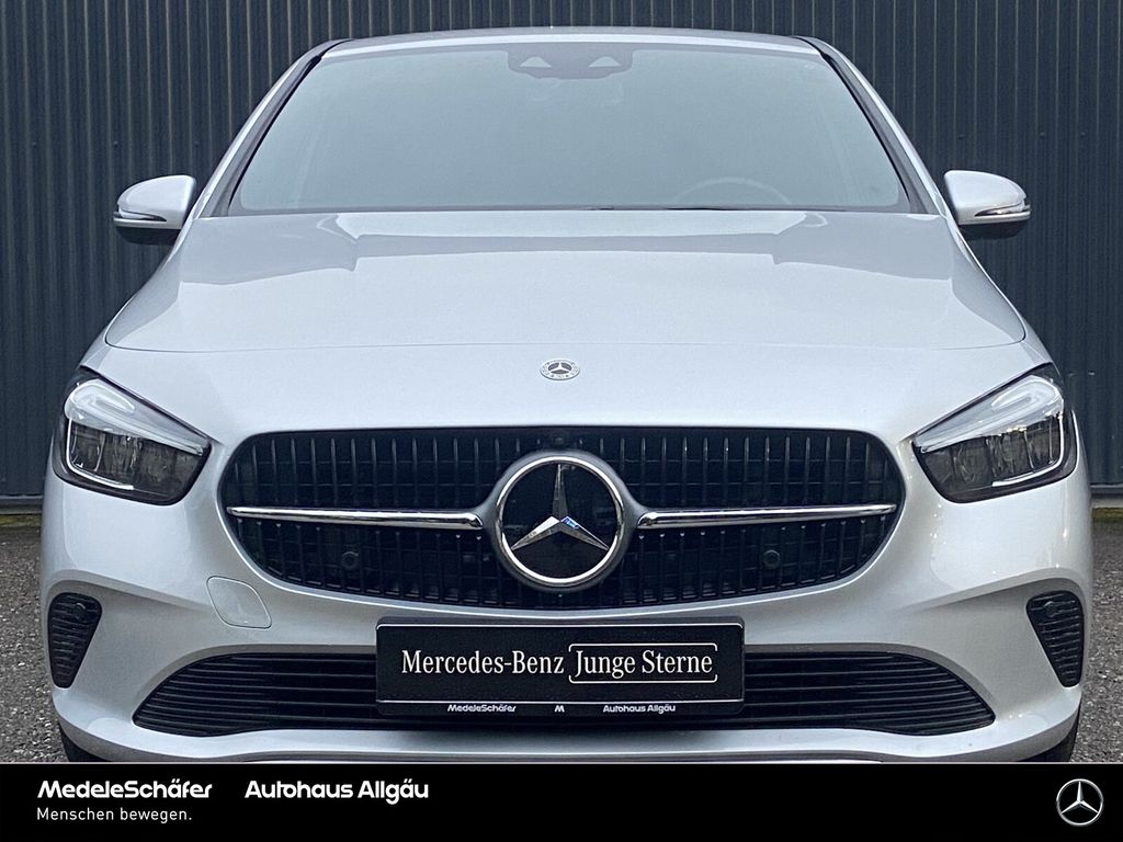 Mercedes-Benz B 200 2023