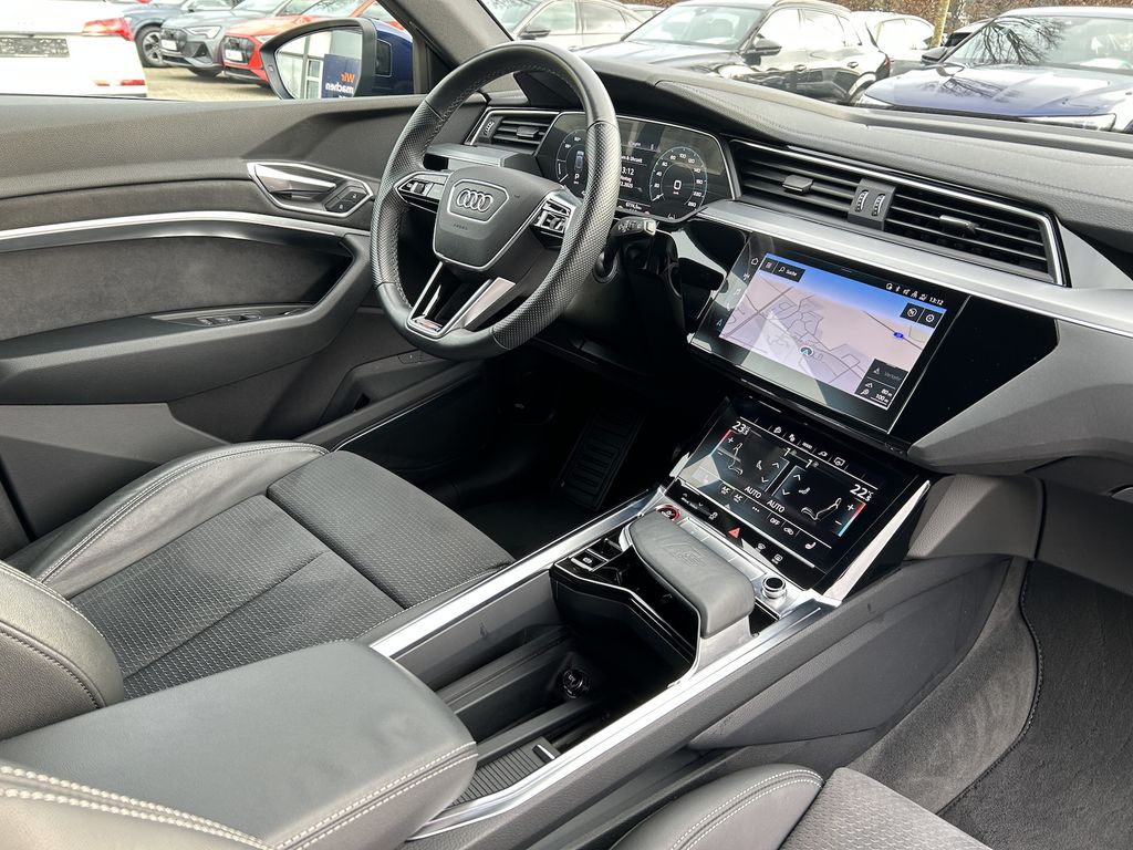 Audi e-tron 2022