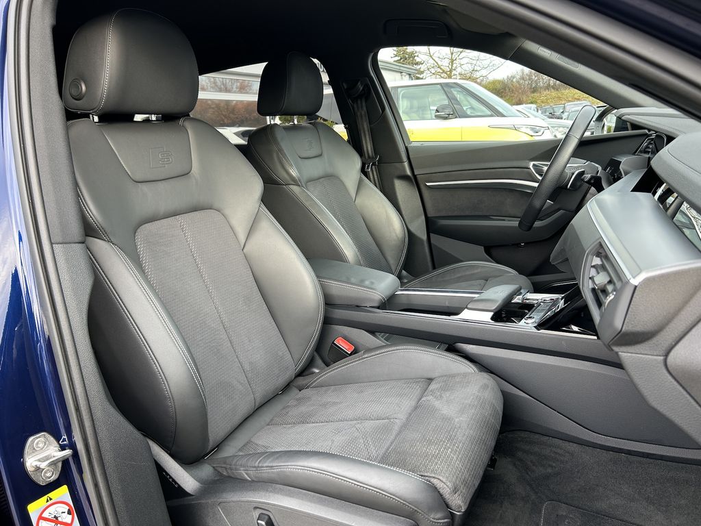 Audi e-tron 2022