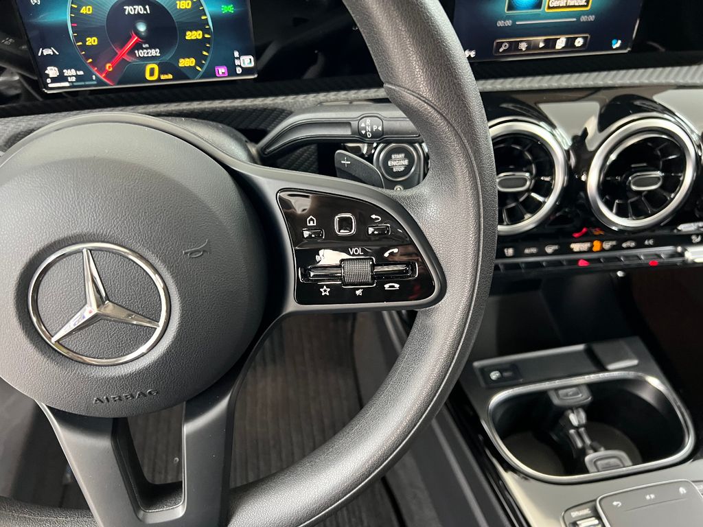 Mercedes-Benz A 180 2021