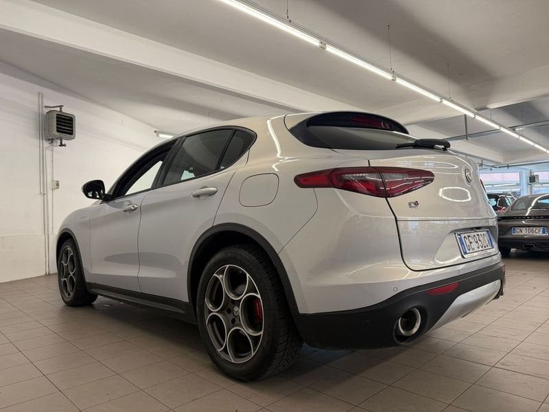 Alfa Romeo Stelvio 2021