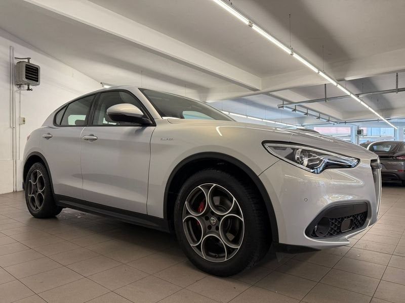 Alfa Romeo Stelvio 2021