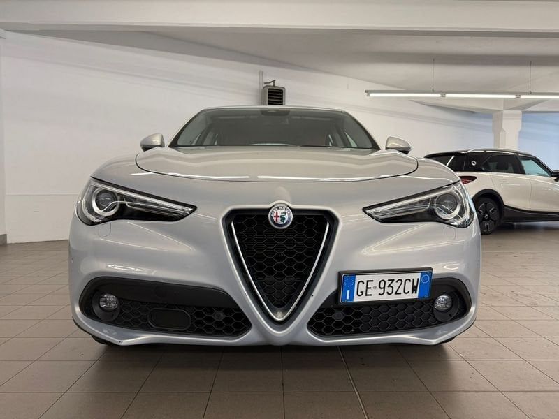 Alfa Romeo Stelvio 2021