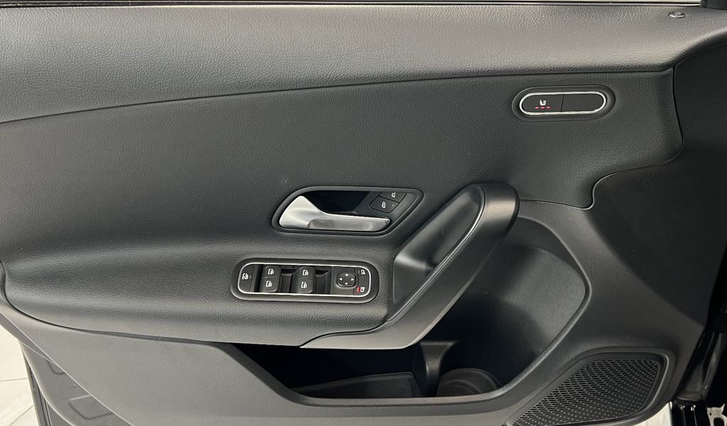 Mercedes-Benz A 180 2021