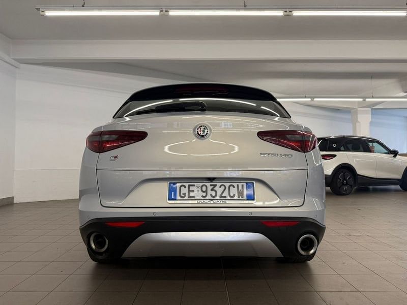 Alfa Romeo Stelvio 2021