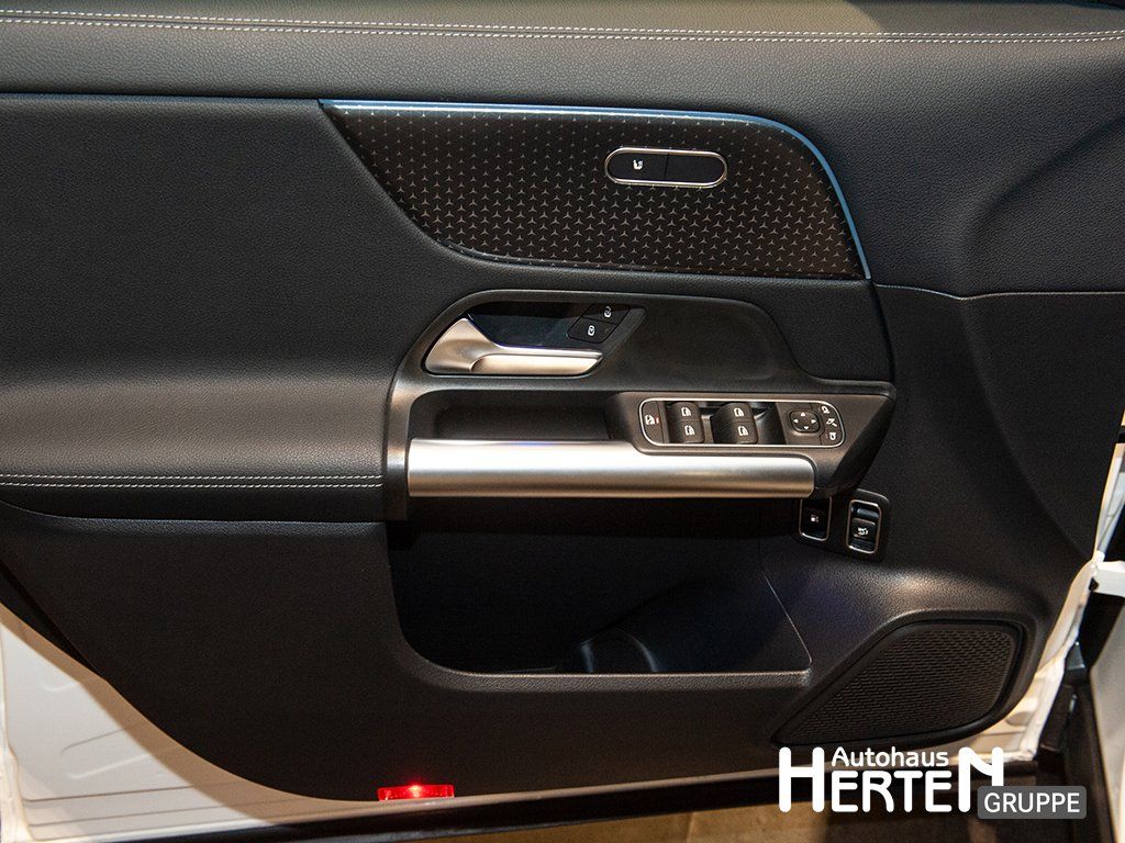 Mercedes-Benz GLA 250 2025