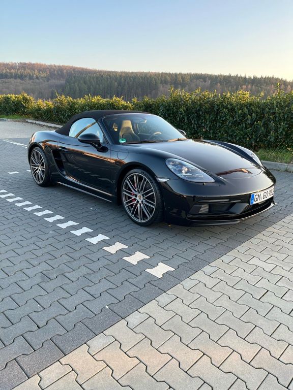 Porsche Boxster 2024