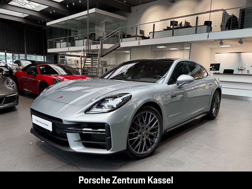 Porsche Panamera 2025