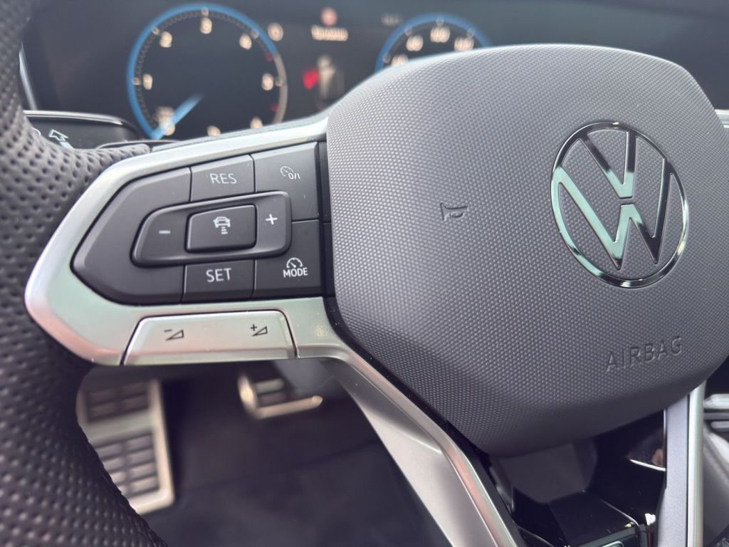 Volkswagen Touareg 2025