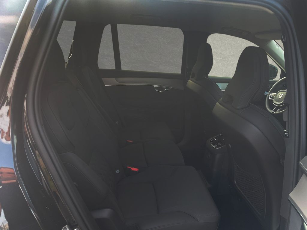 Volvo XC90 2025
