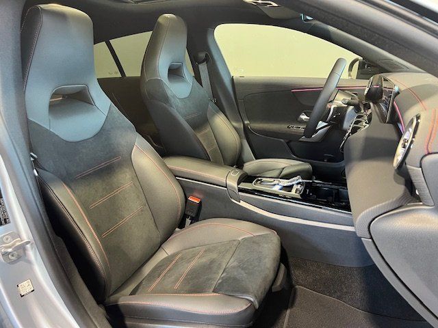 Mercedes-Benz CLA 180 Shooting Brake 2025