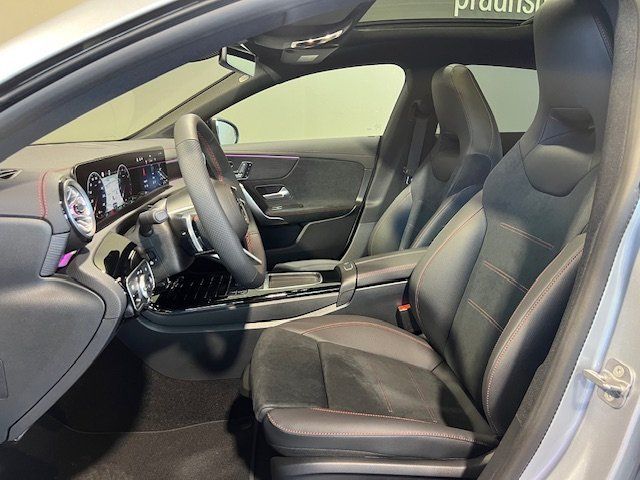 Mercedes-Benz CLA 180 Shooting Brake 2025