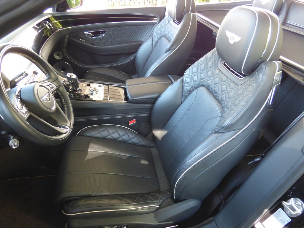 Bentley Continental GTC 2019