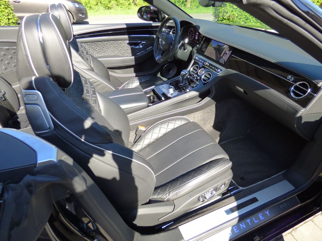 Bentley Continental GTC 2019