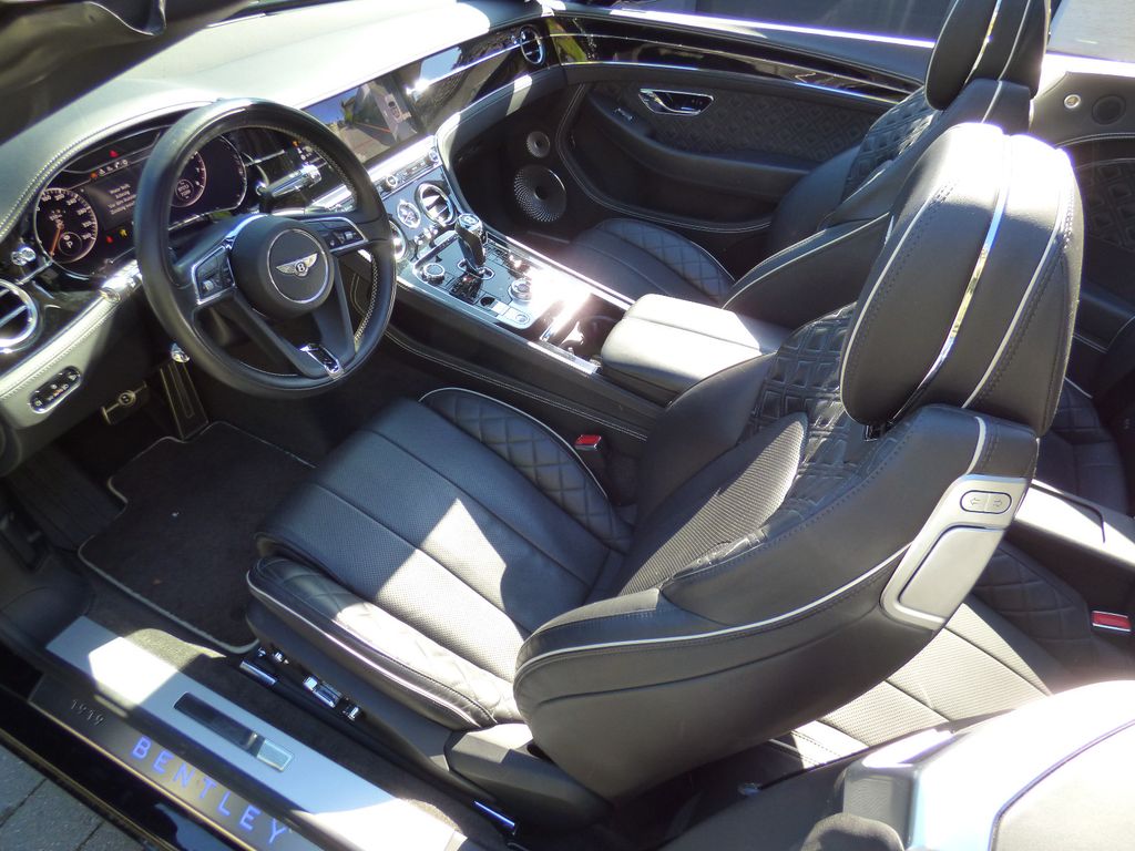 Bentley Continental GTC 2019