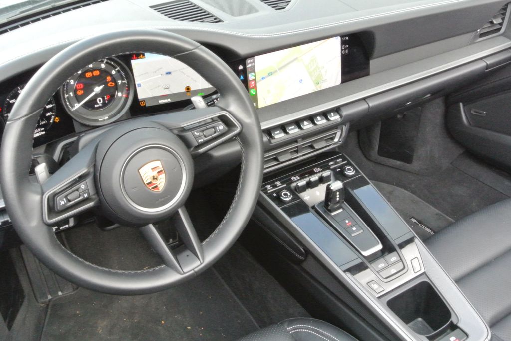 Porsche 992 2024