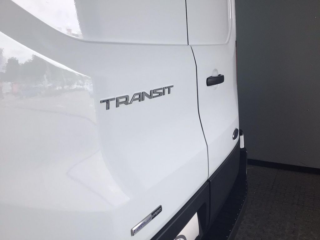 Ford Transit 2024