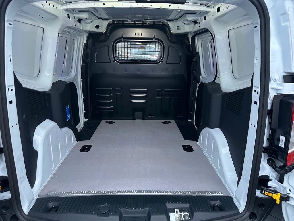 Ford Transit Courier 2025