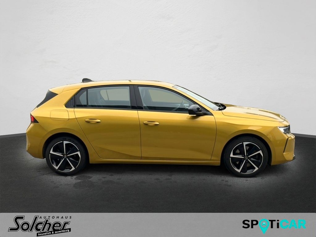 Opel Astra 2022