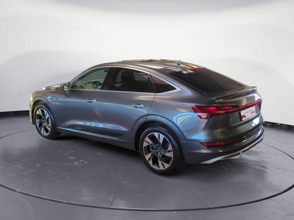 Audi e-tron 2022