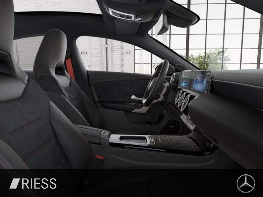 Mercedes-Benz CLA 35 AMG 2024