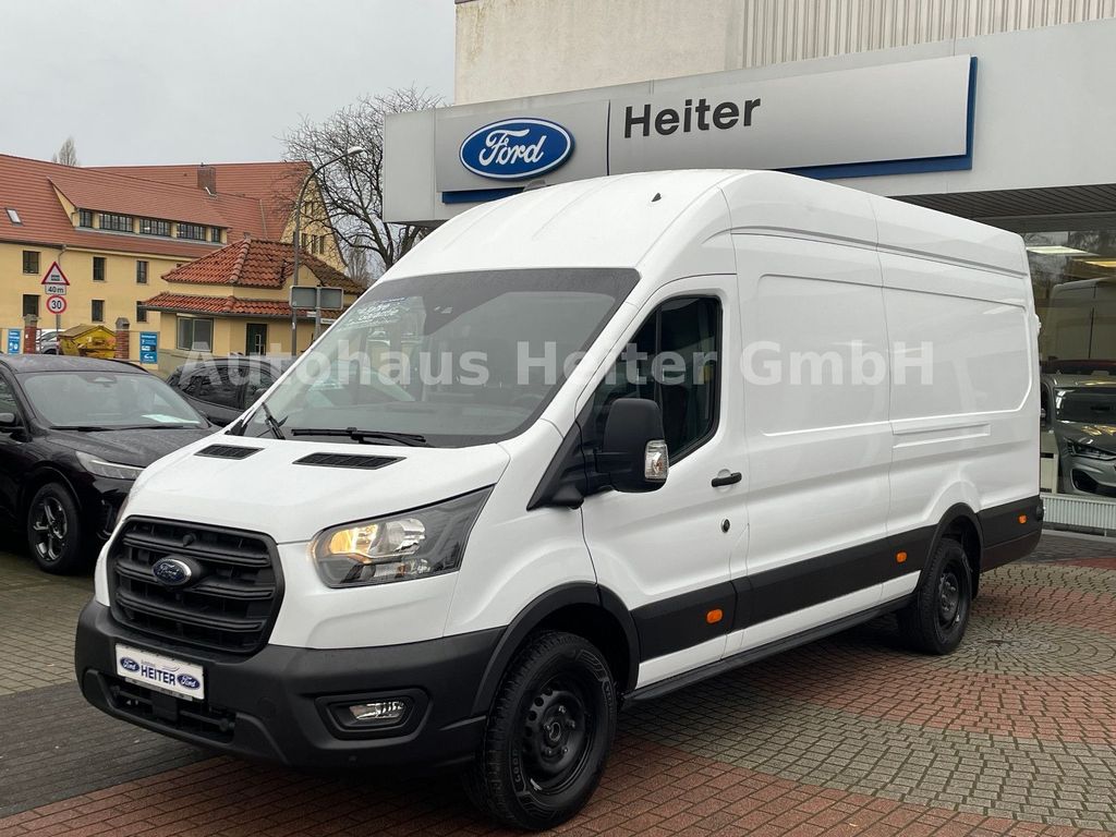 Ford Transit 2024