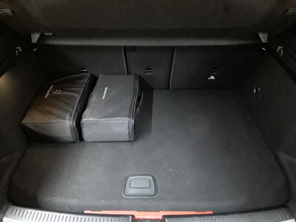 Mercedes-Benz A 250 2021