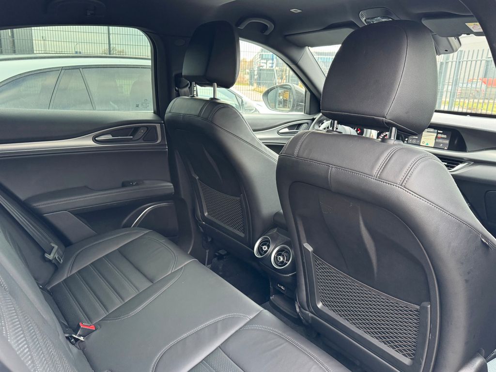 Alfa Romeo Stelvio 2022