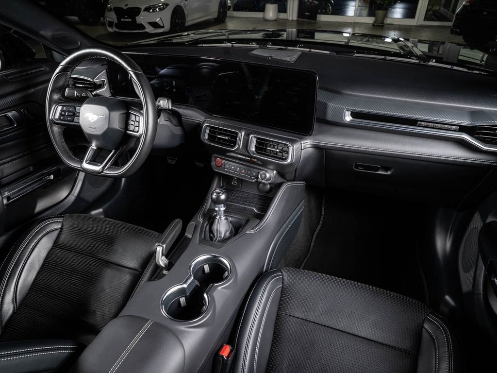 Ford Mustang 2024