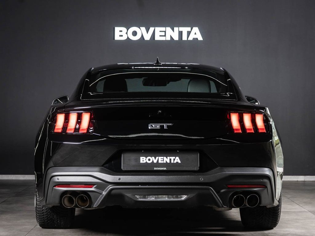 Ford Mustang 2024