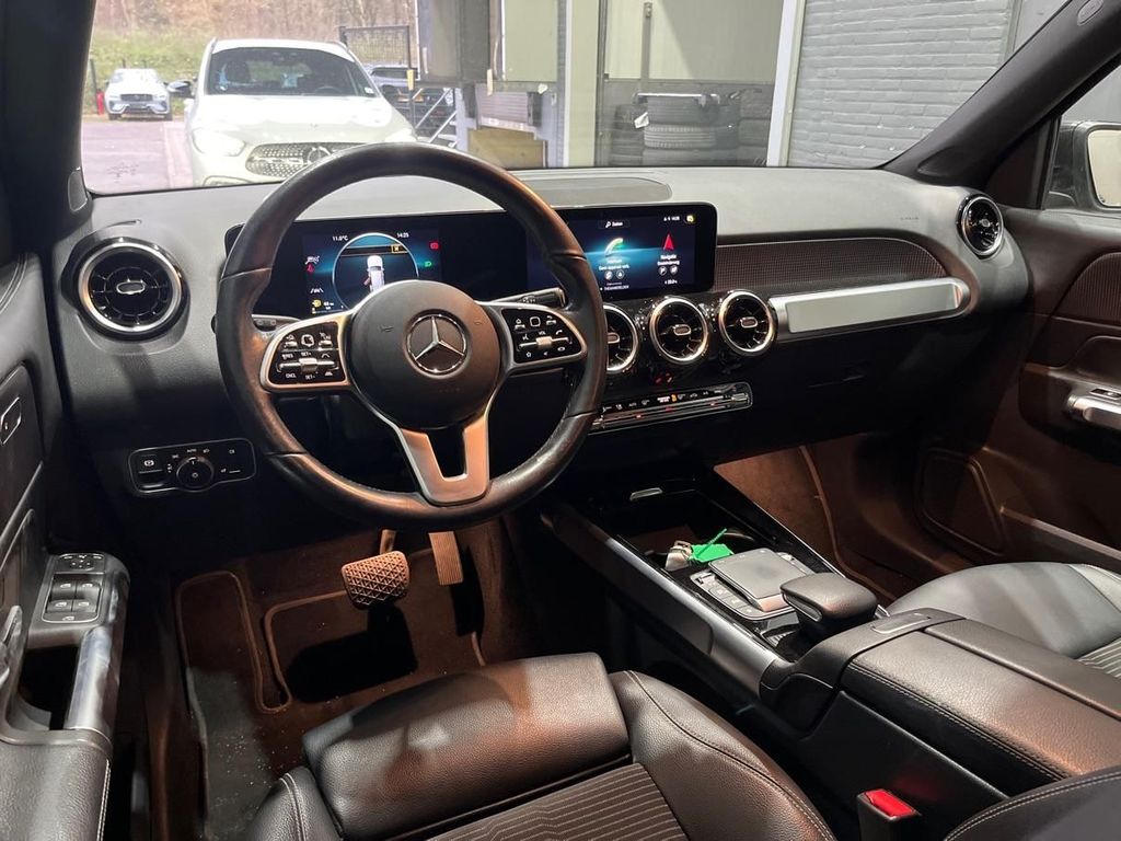 Mercedes-Benz GLB 200 2022