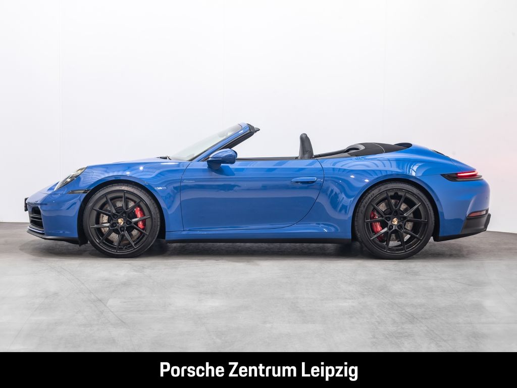 Porsche 992 2025