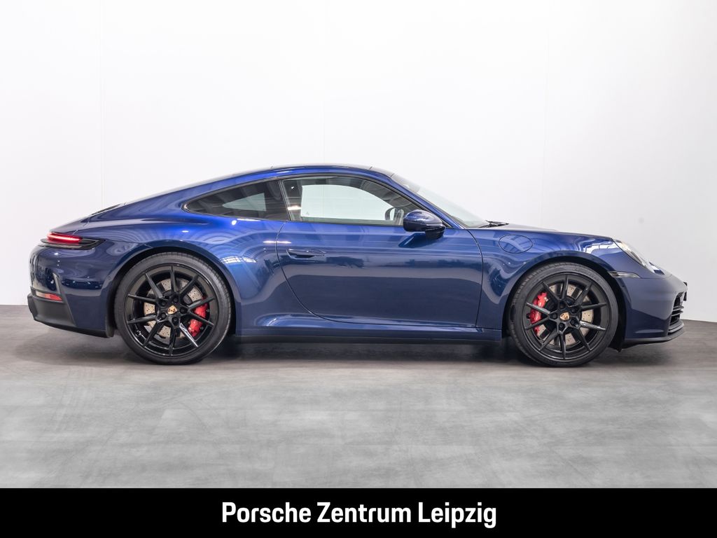 Porsche 992 2025