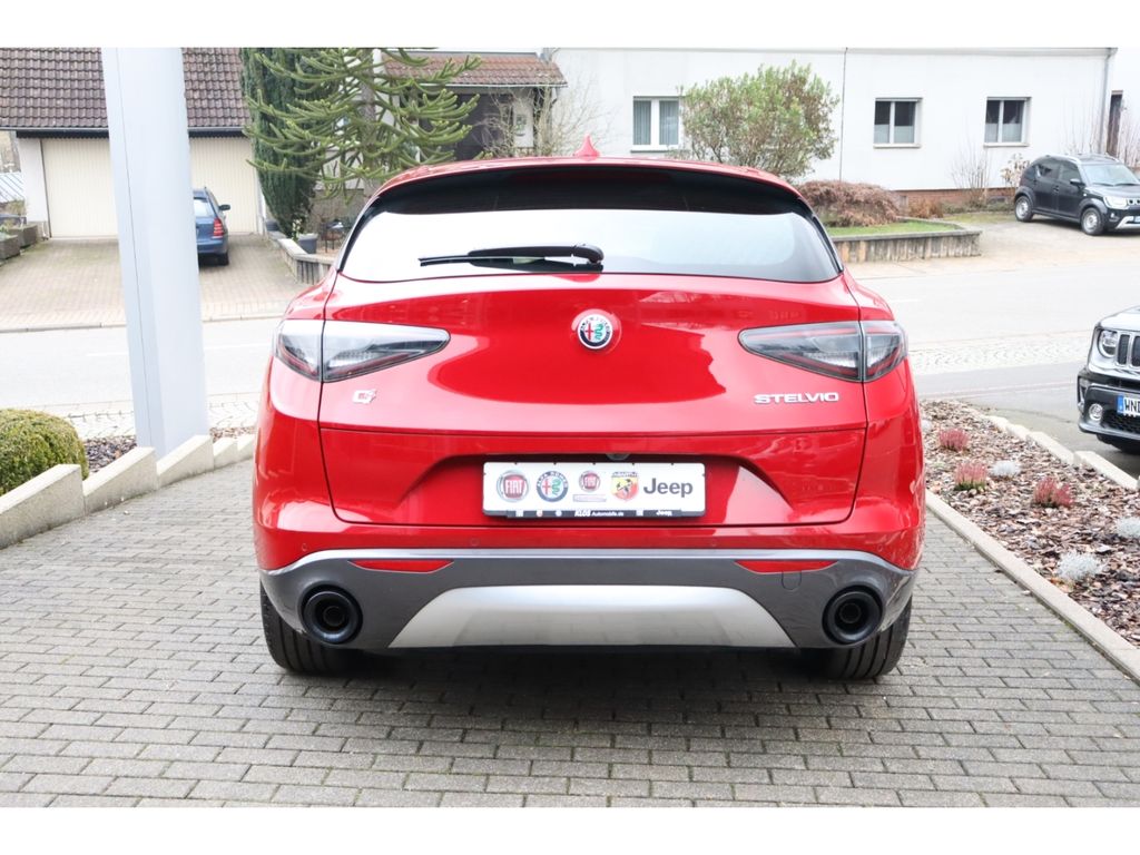 Alfa Romeo Stelvio 2023