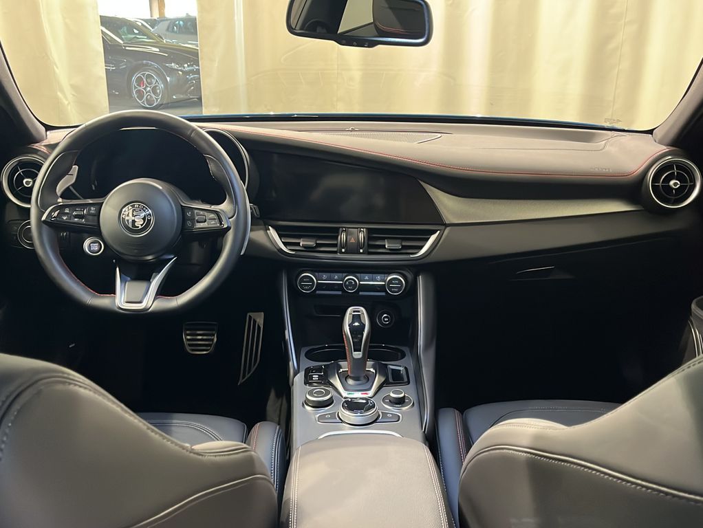 Alfa Romeo Giulia 2023