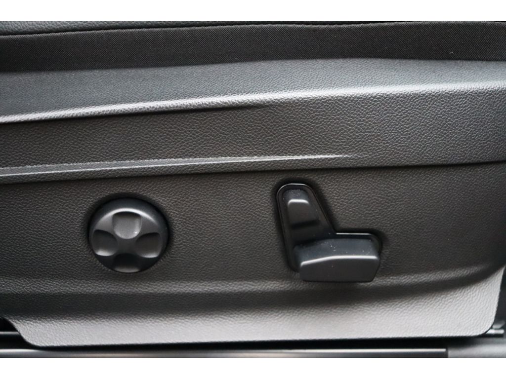 Alfa Romeo Stelvio 2023