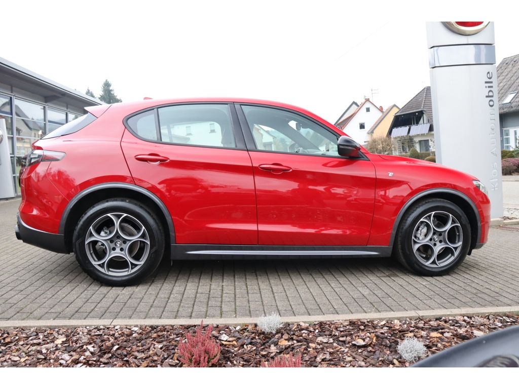 Alfa Romeo Stelvio 2023