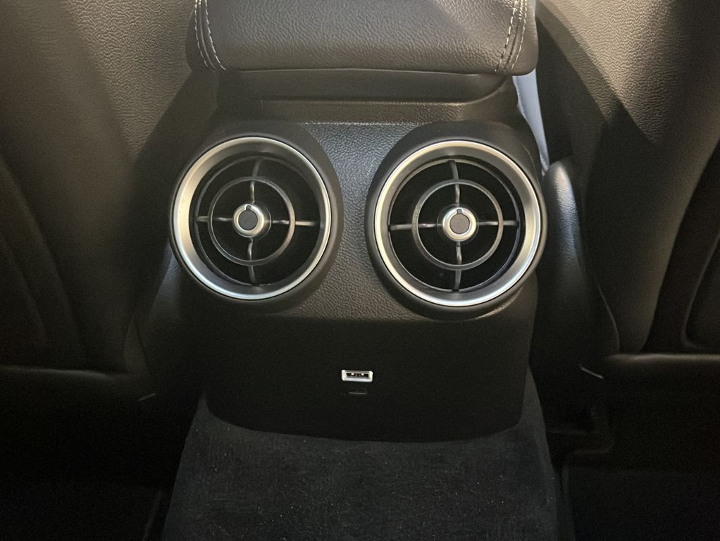 Alfa Romeo Giulia 2023